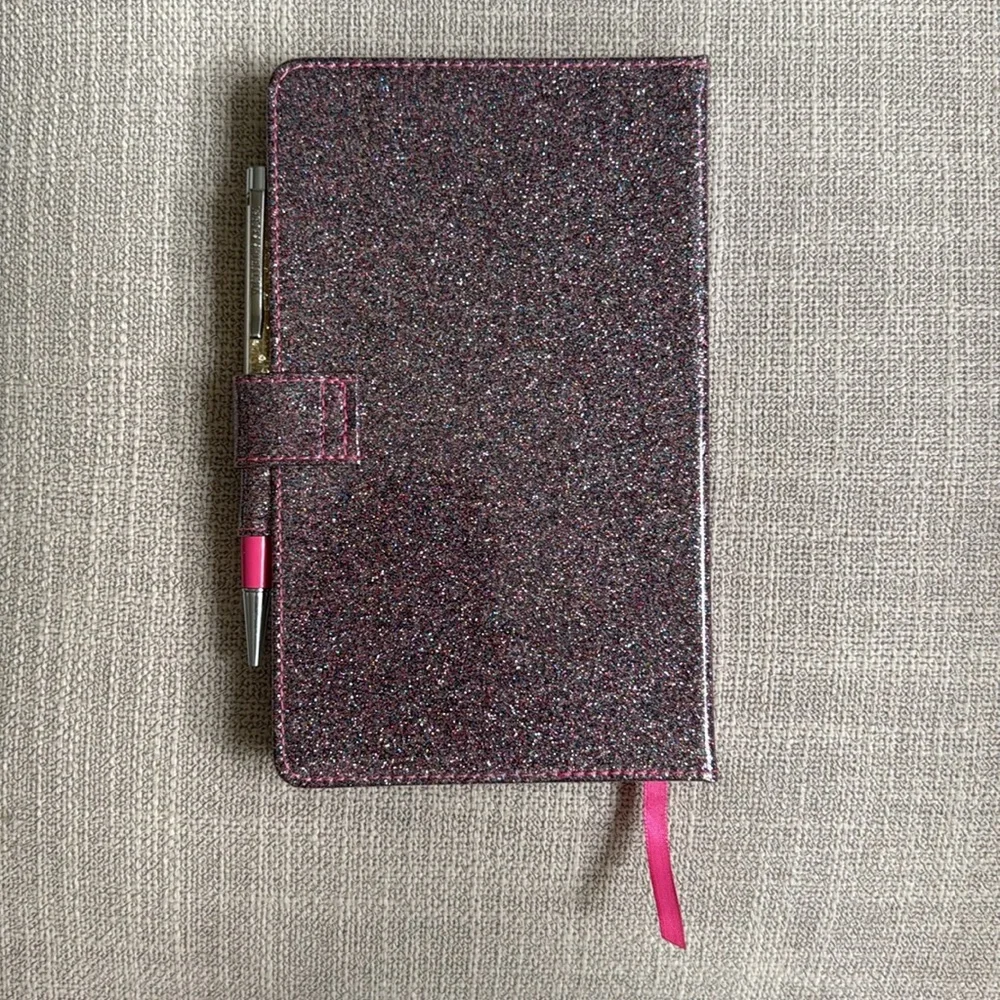 Victoria’s Secret Notebook Pre Owned Pink good Condition